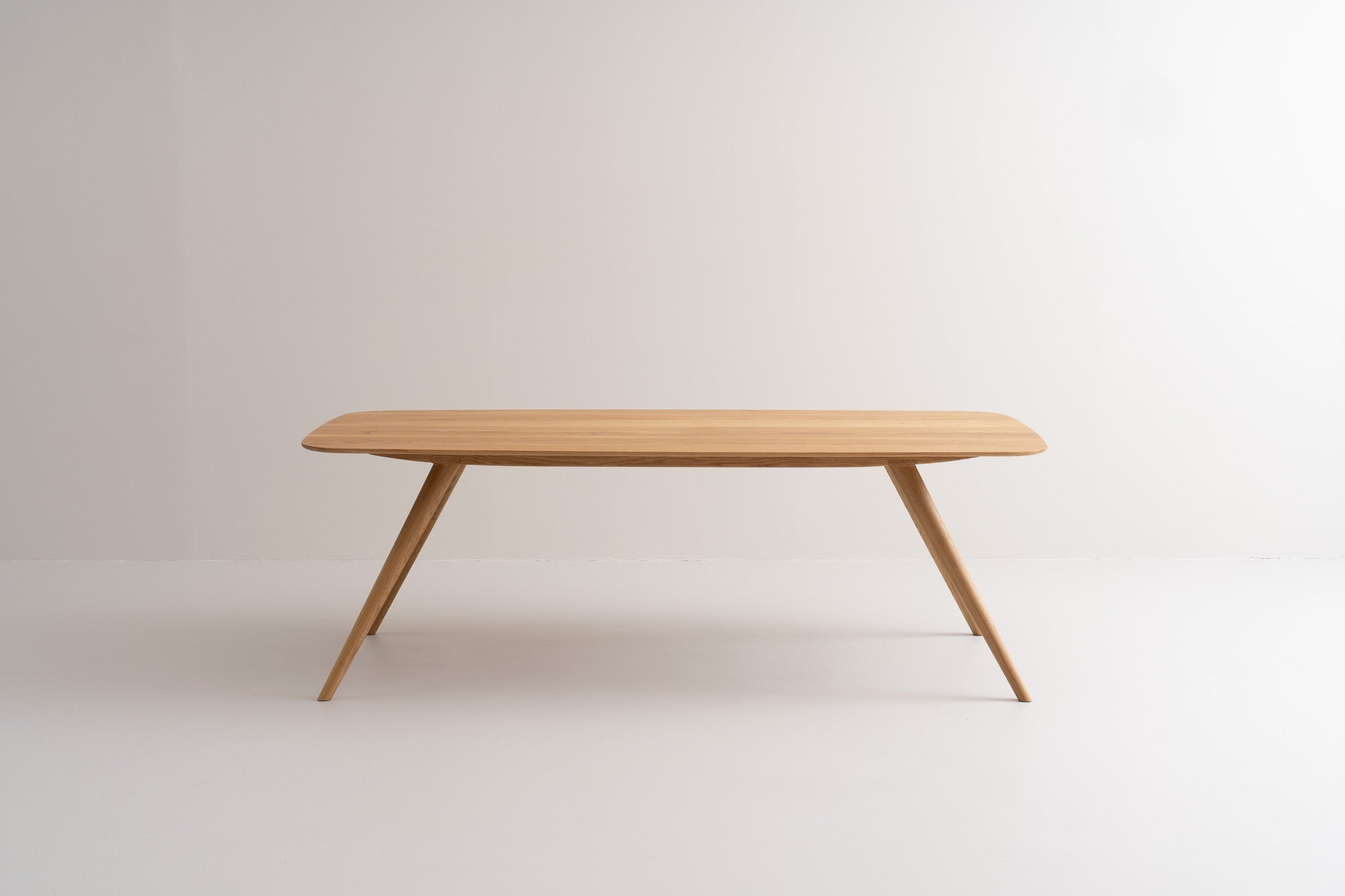 TAVI Dining Table image 1