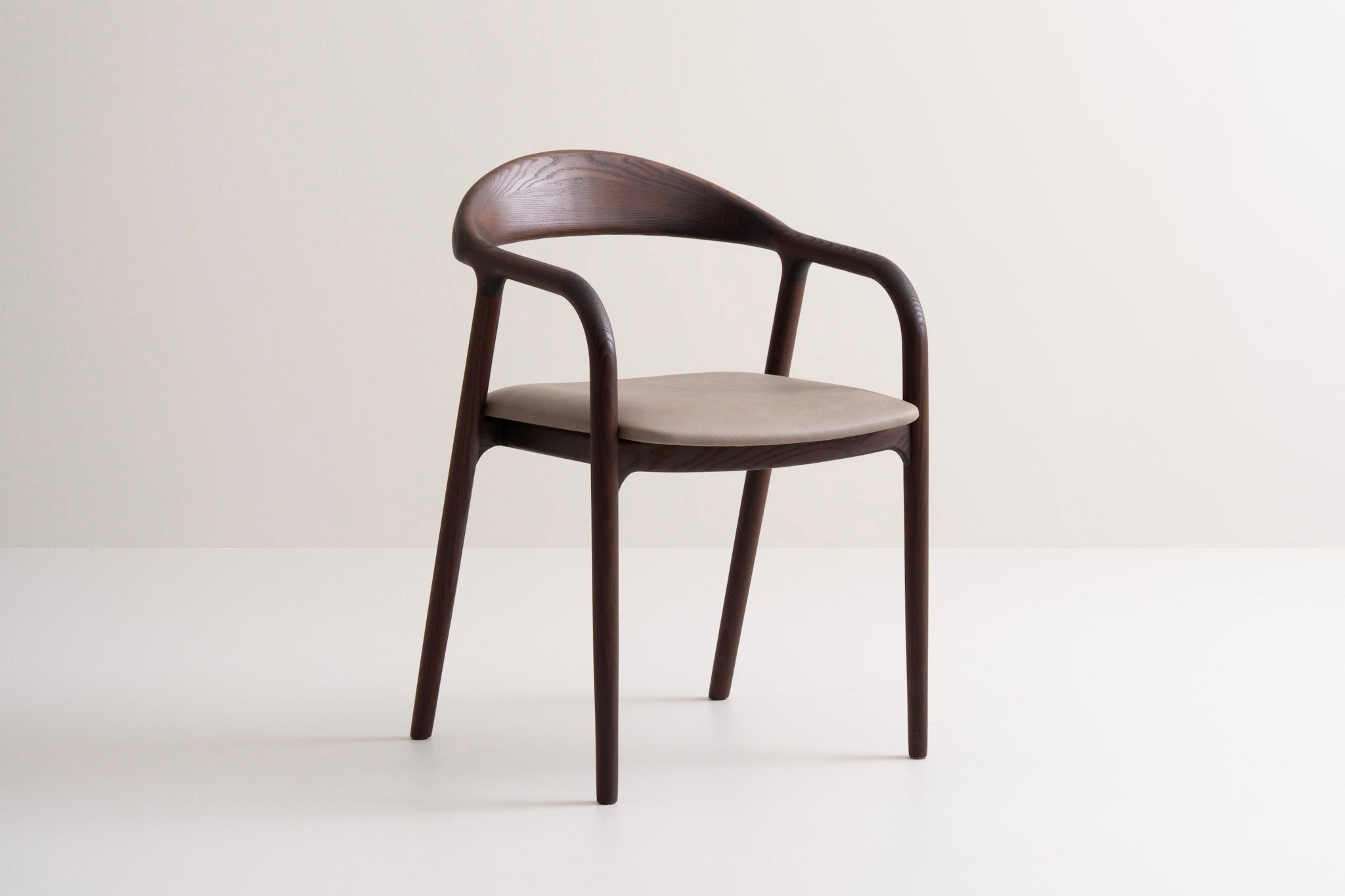 LELA S | Chair