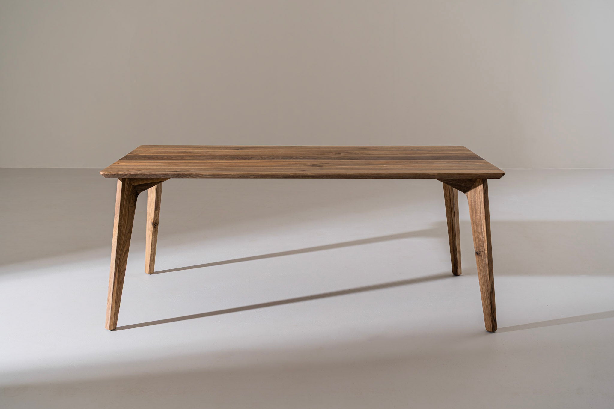 AMBER Walnut Dining Table