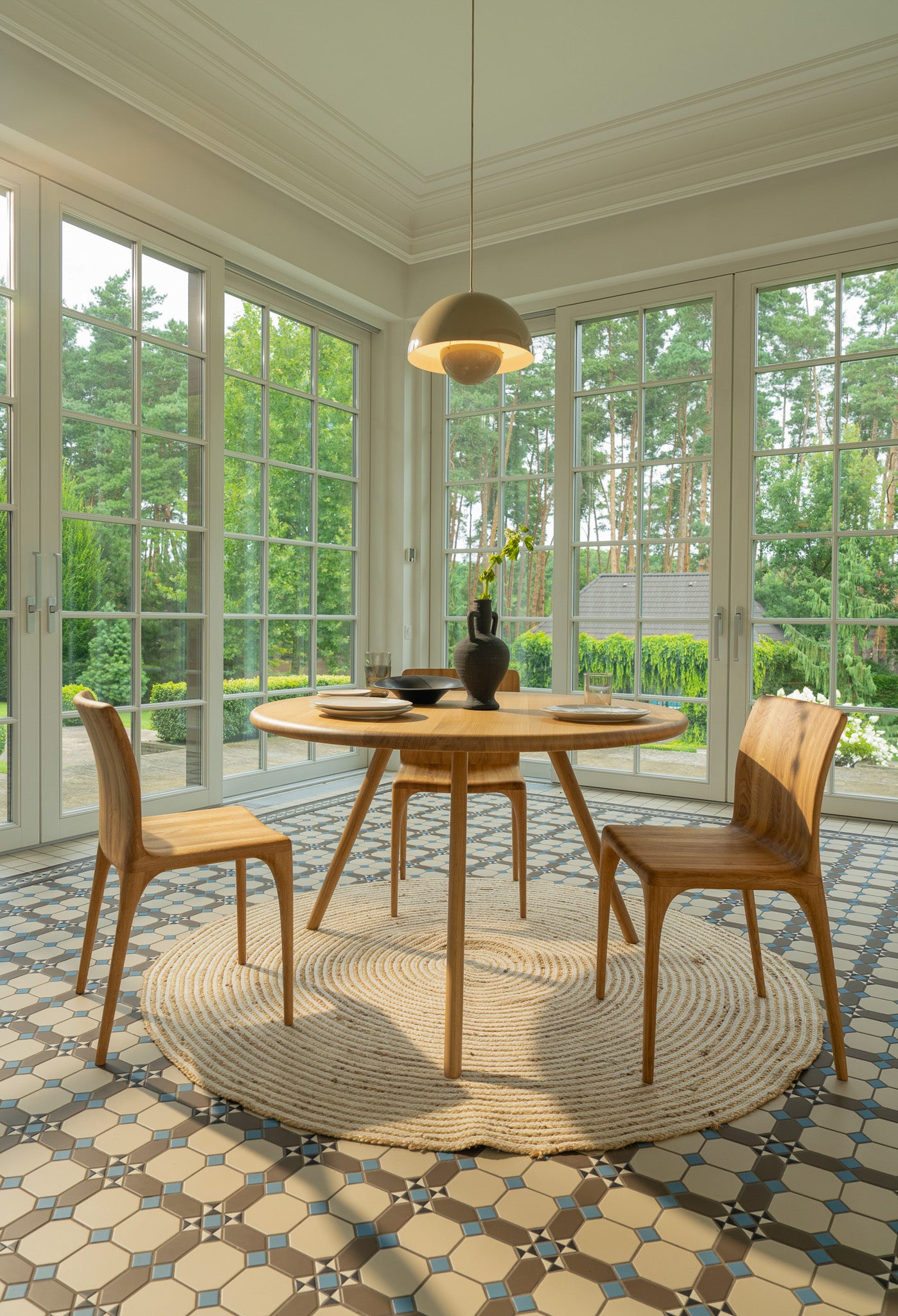 ARLEN Round Dining Tables image 5