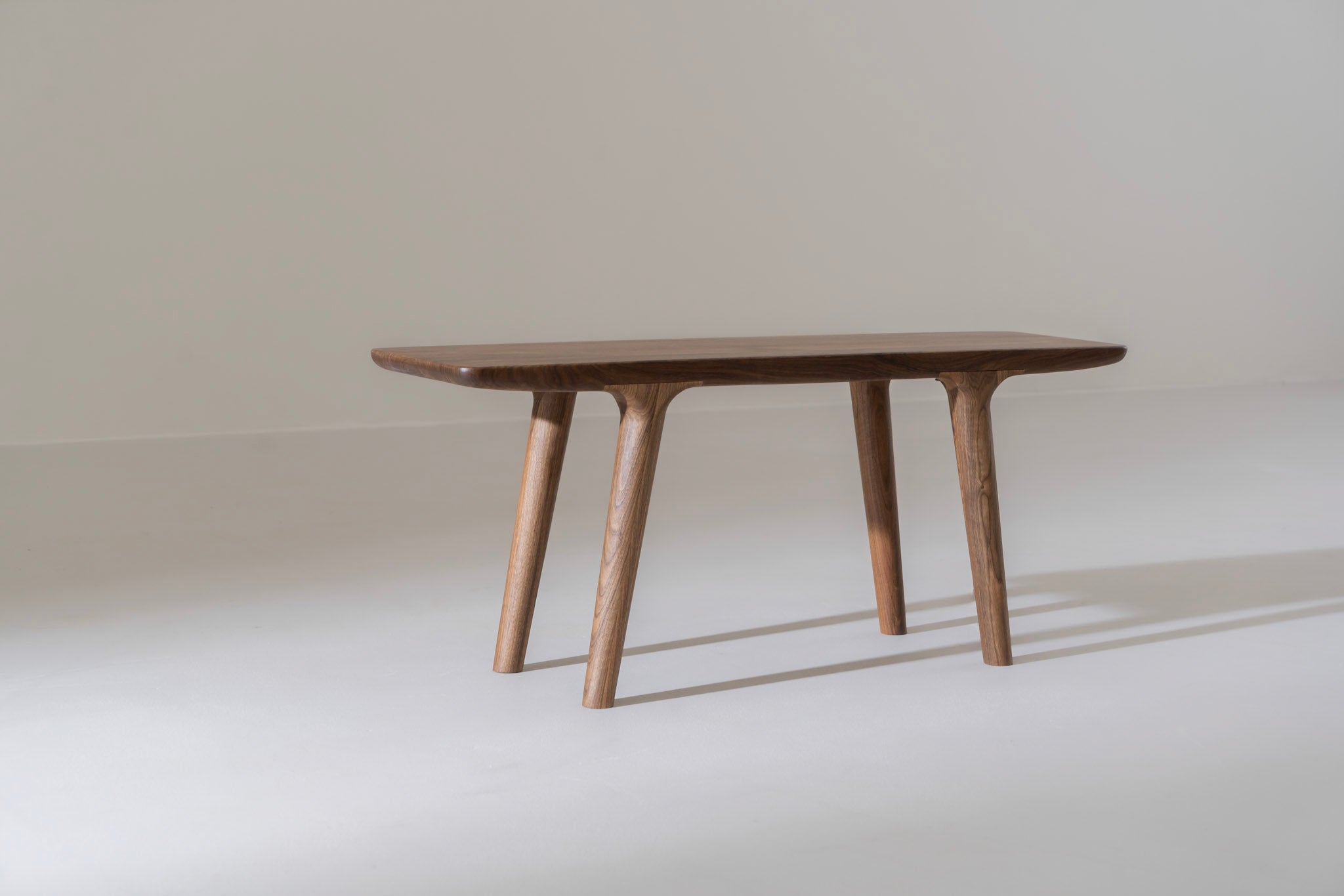 BRUNO | Bank van walnoothout