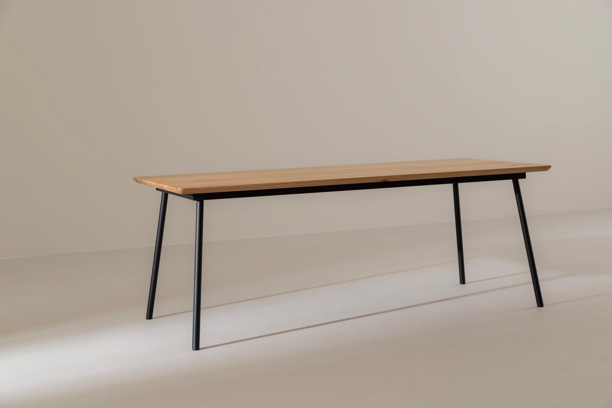 MARTA Oak Dining Table