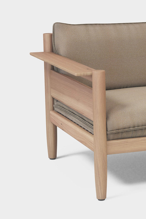 Zachte, ontspannen vormen, verfijnd voor buitengebruik.