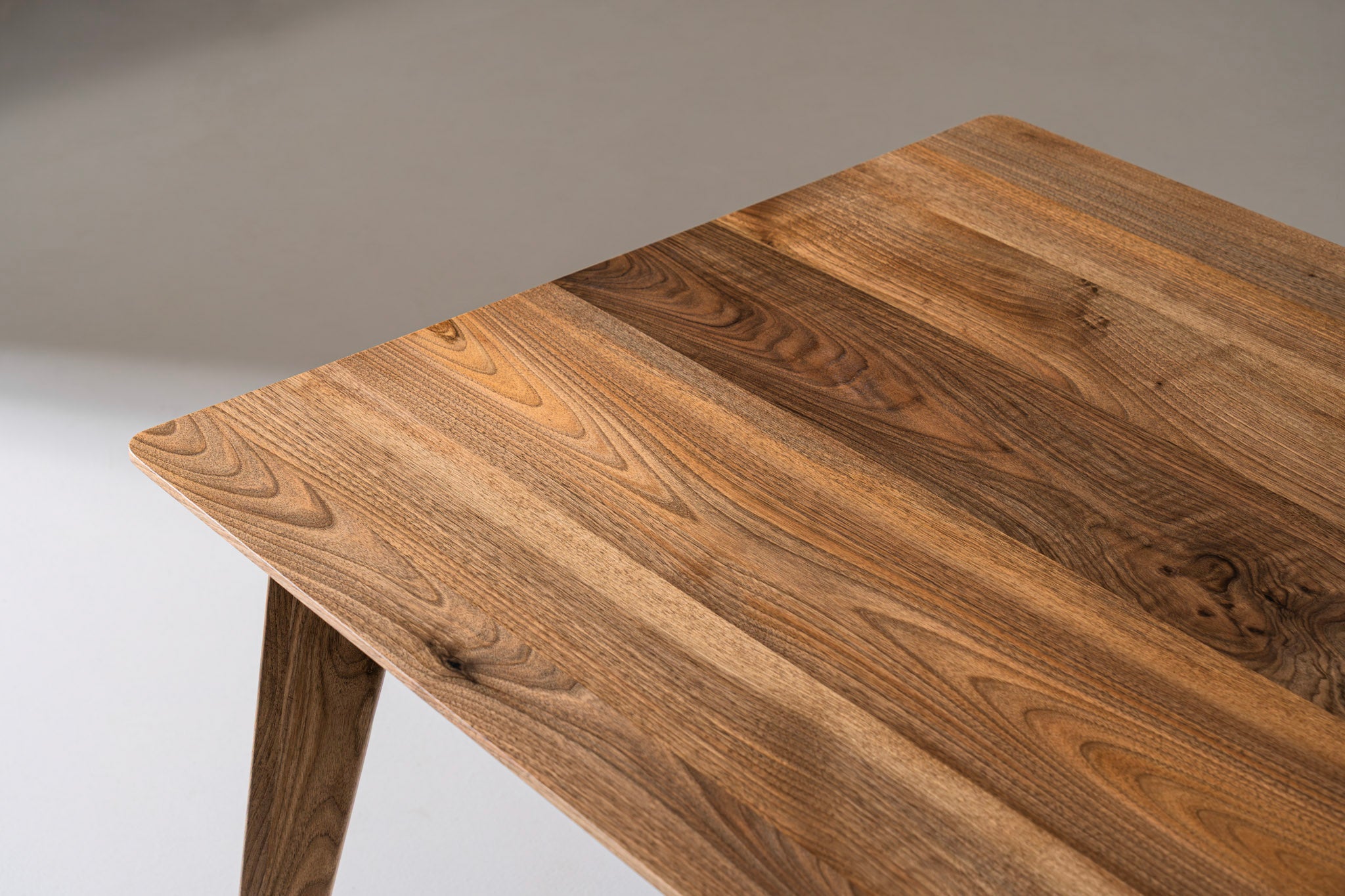 AMBER Walnut Dining Table