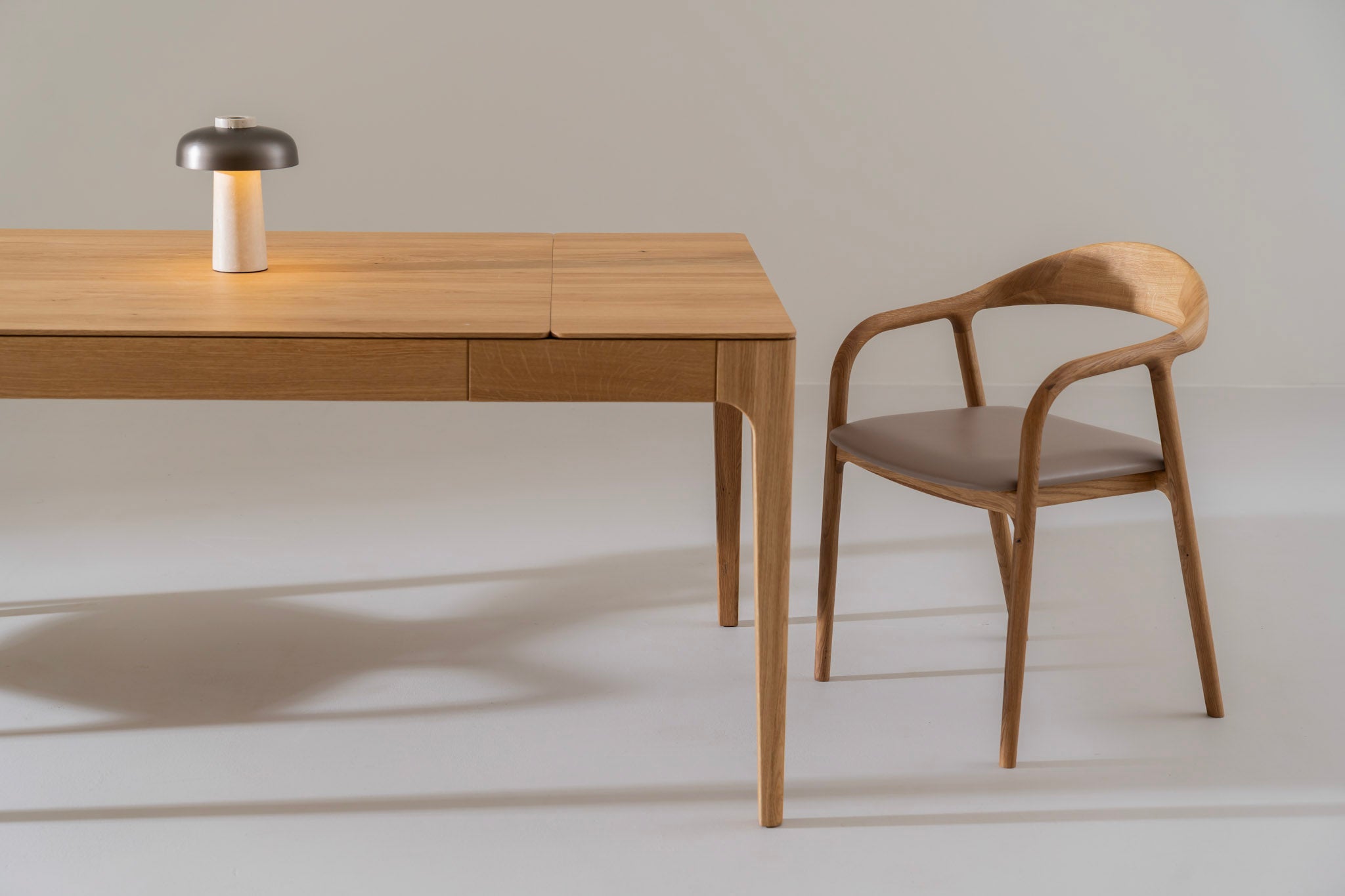 CAROLINA | Oak Extendable Dining Table
