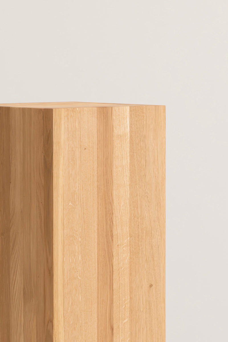 VITALI | Pedestal