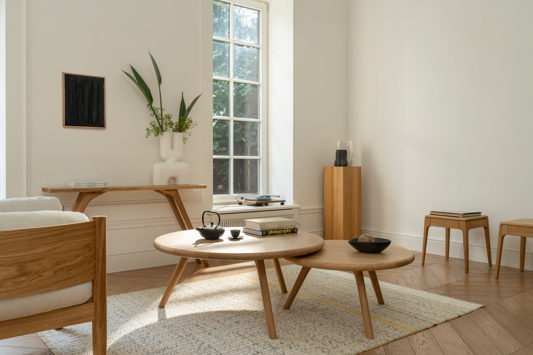 ARLEN | Round Coffee Table image 23