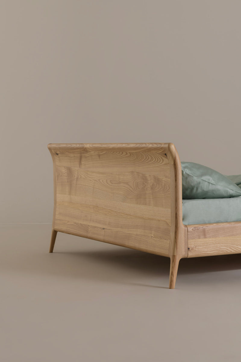 LÜNA Bedframe