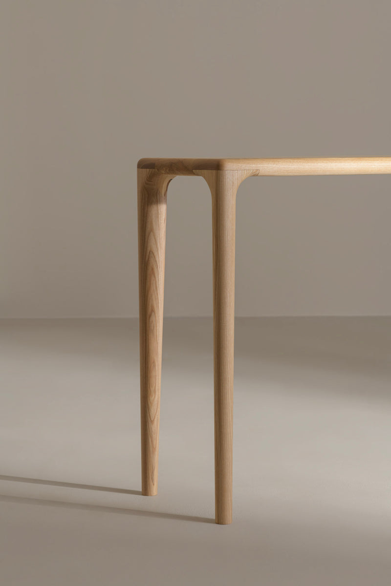LÜNA Console Table