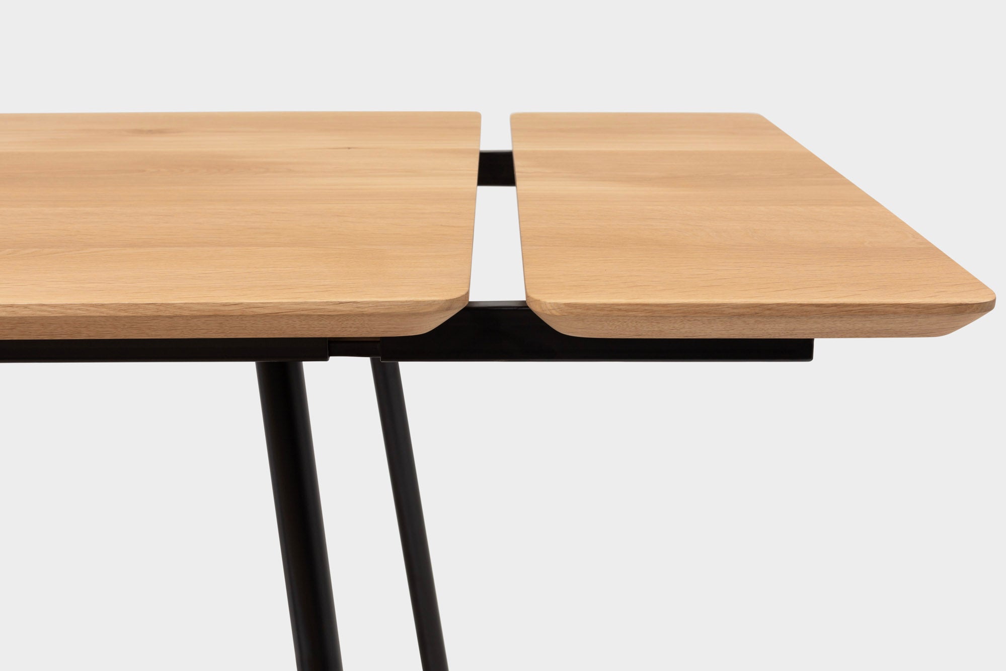 MARTA Table à manger extensible en chêne 