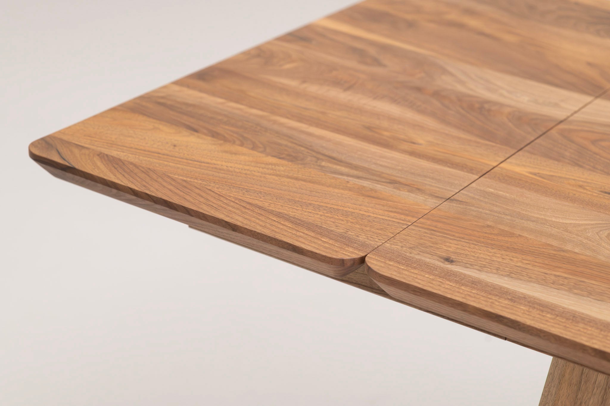 AMBER S | Walnut Extendable Dining Table