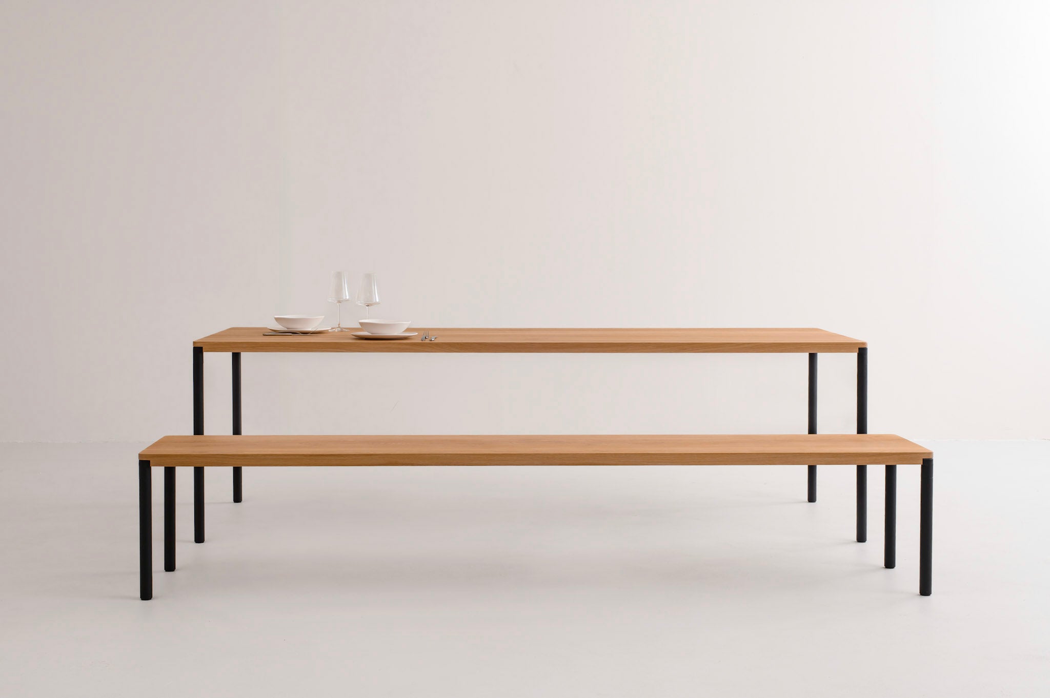 FRANKIE | Oak Dining Table
