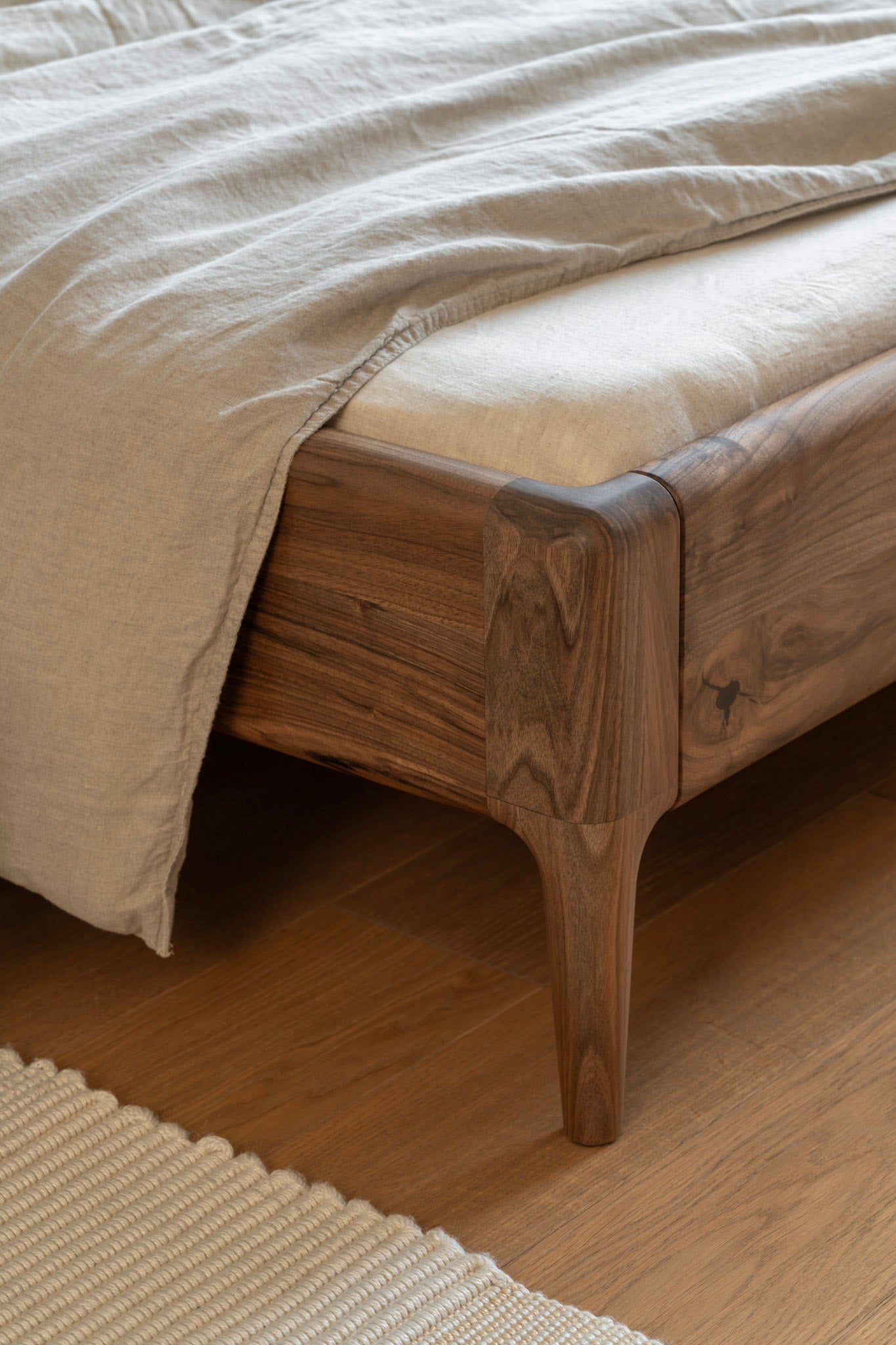 LÜNA | Bedframe image 19