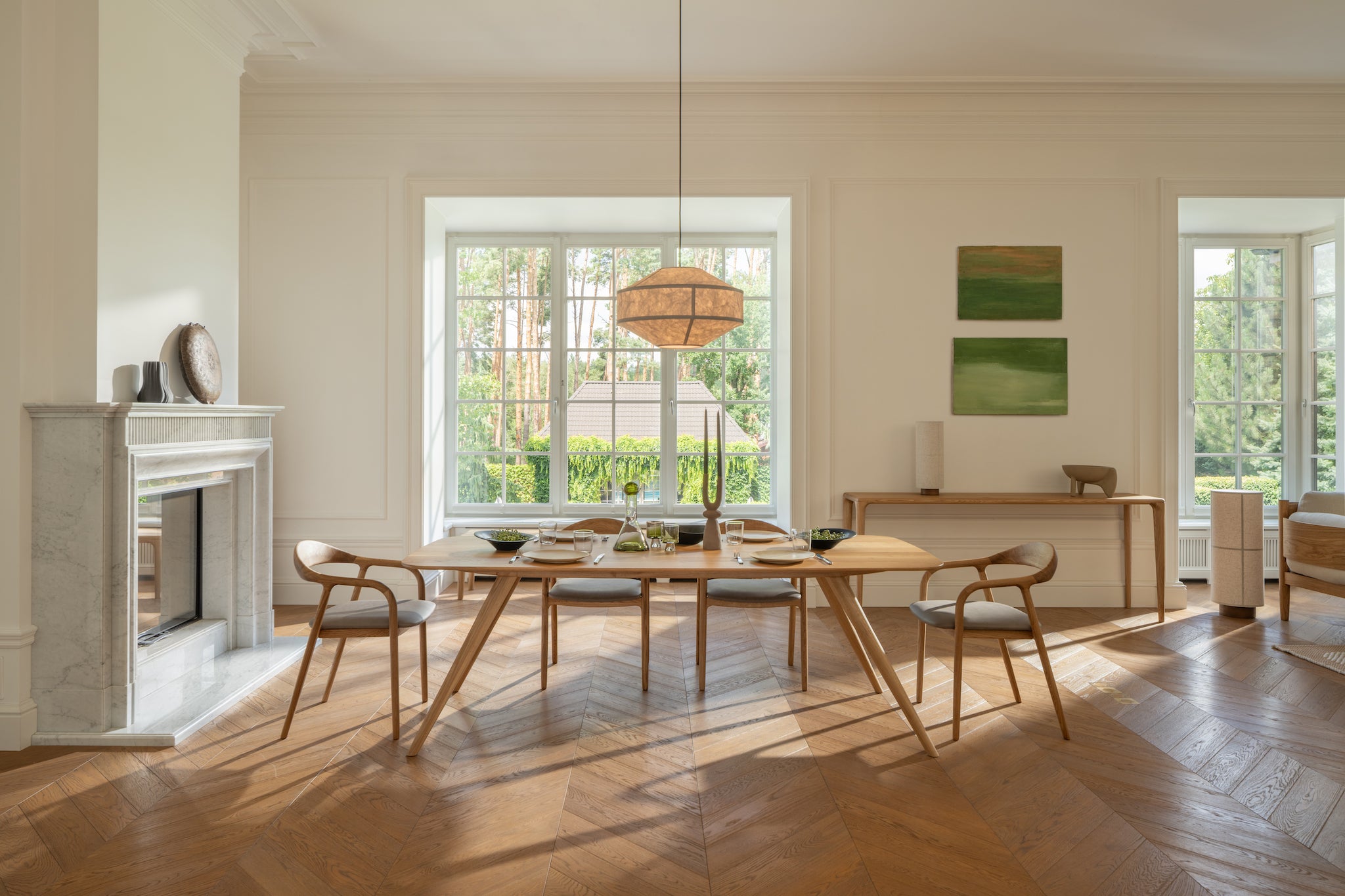 TAVI | Dining Table image 24