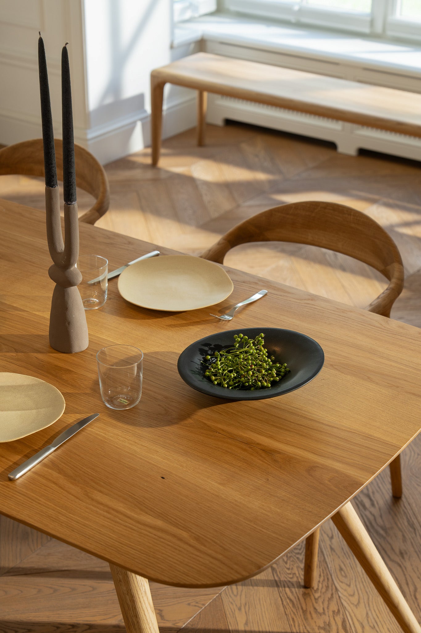 TAVI Dining Table image 11