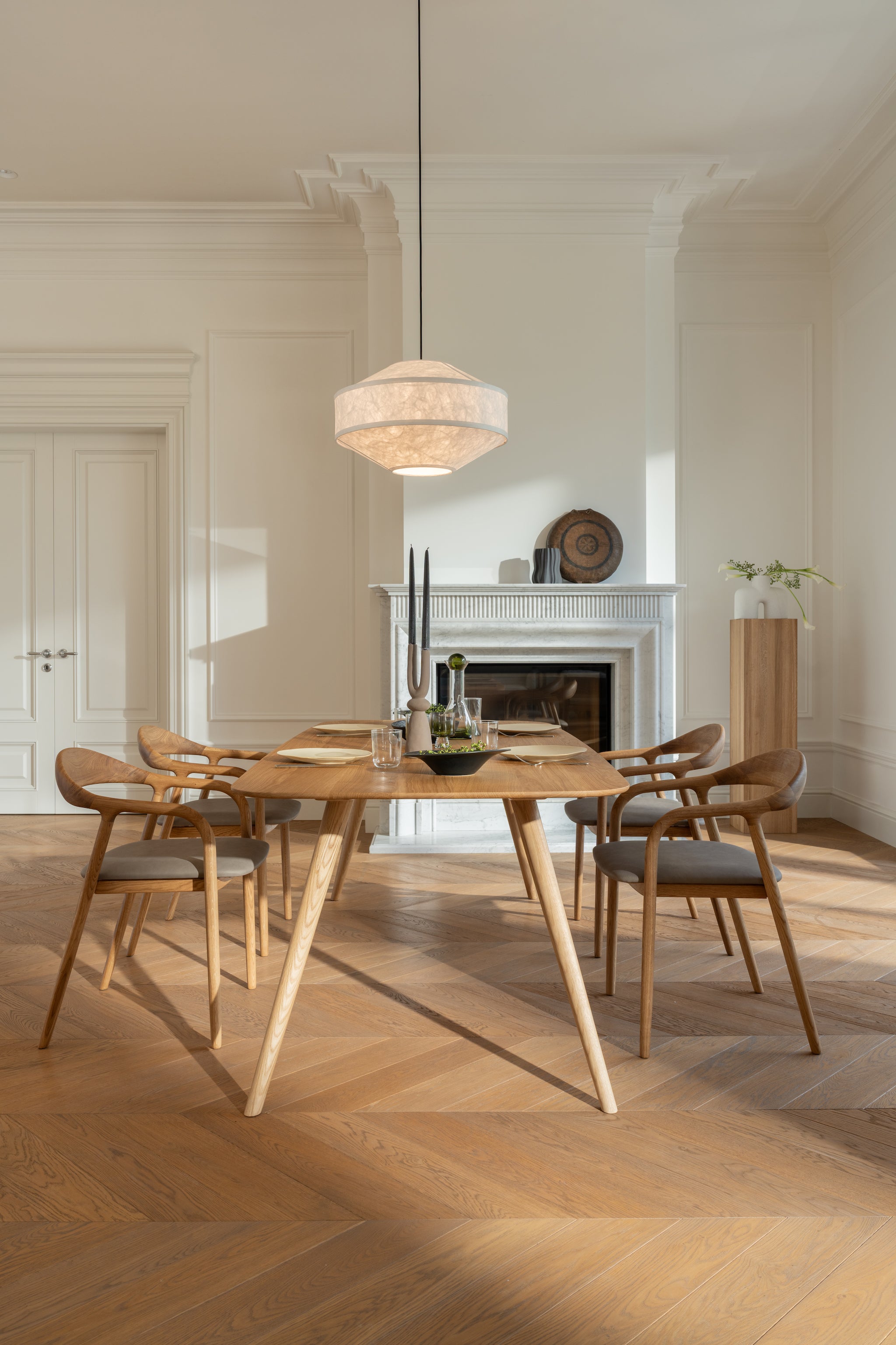TAVI | Dining Table image 31