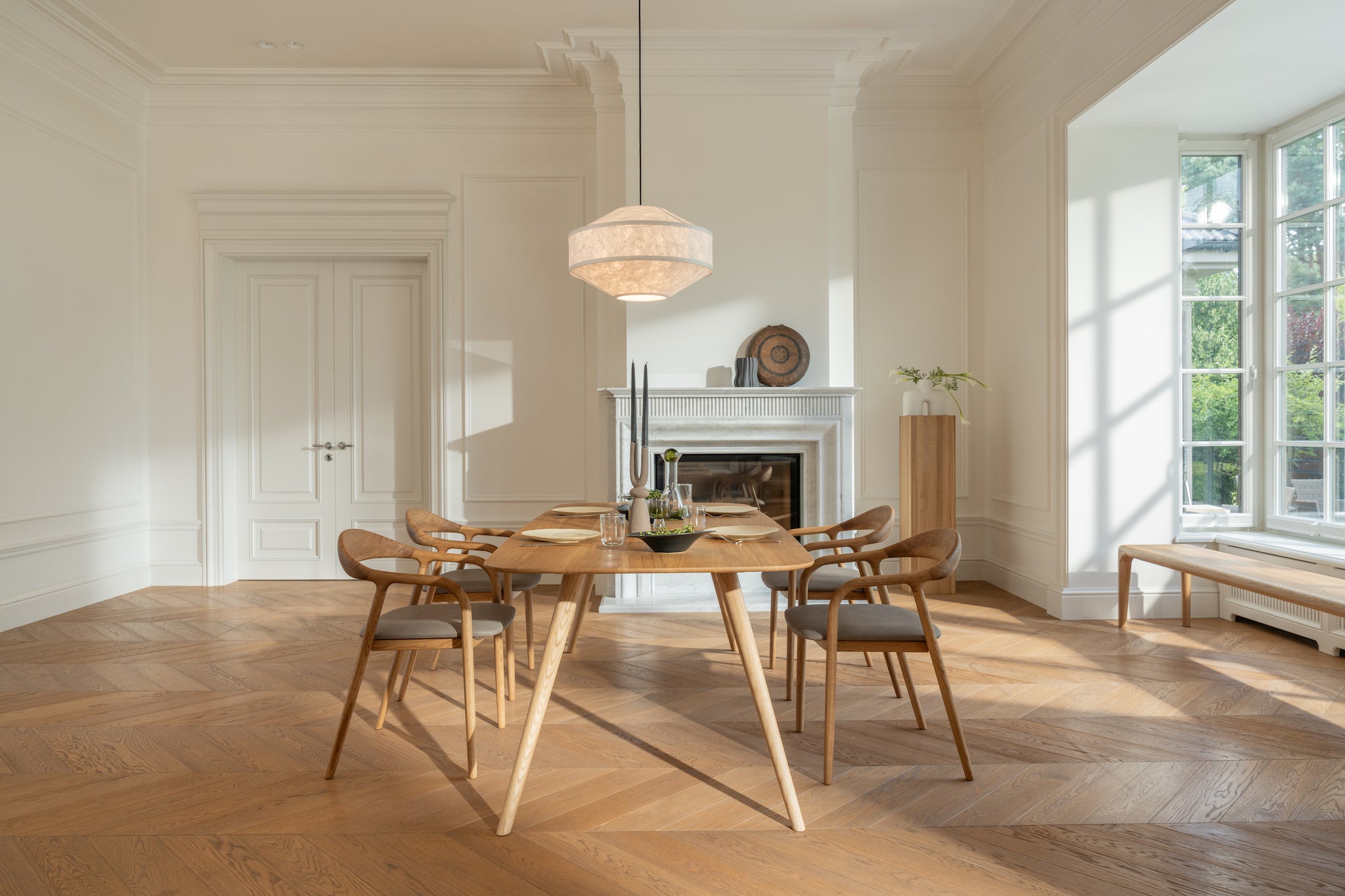 TAVI | Dining Table image 25