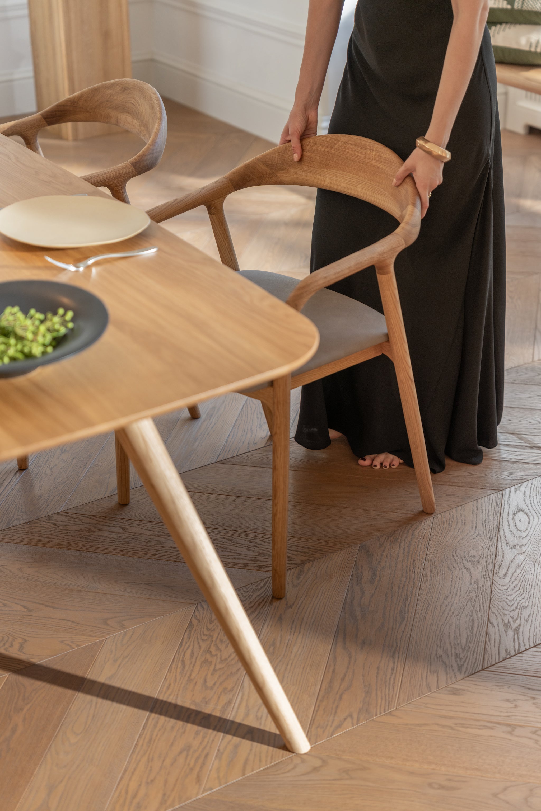 TAVI | Dining Table image 33