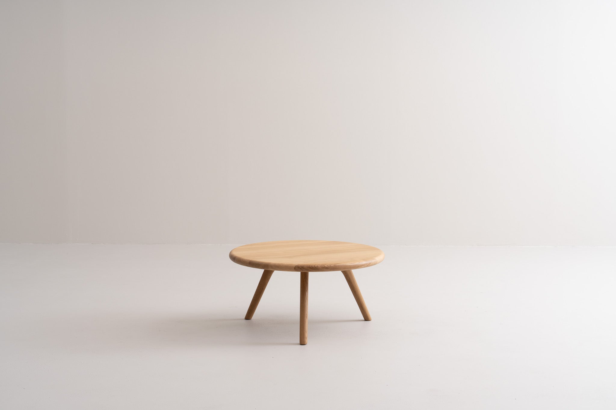 ARLEN Round Coffee Tables image 1