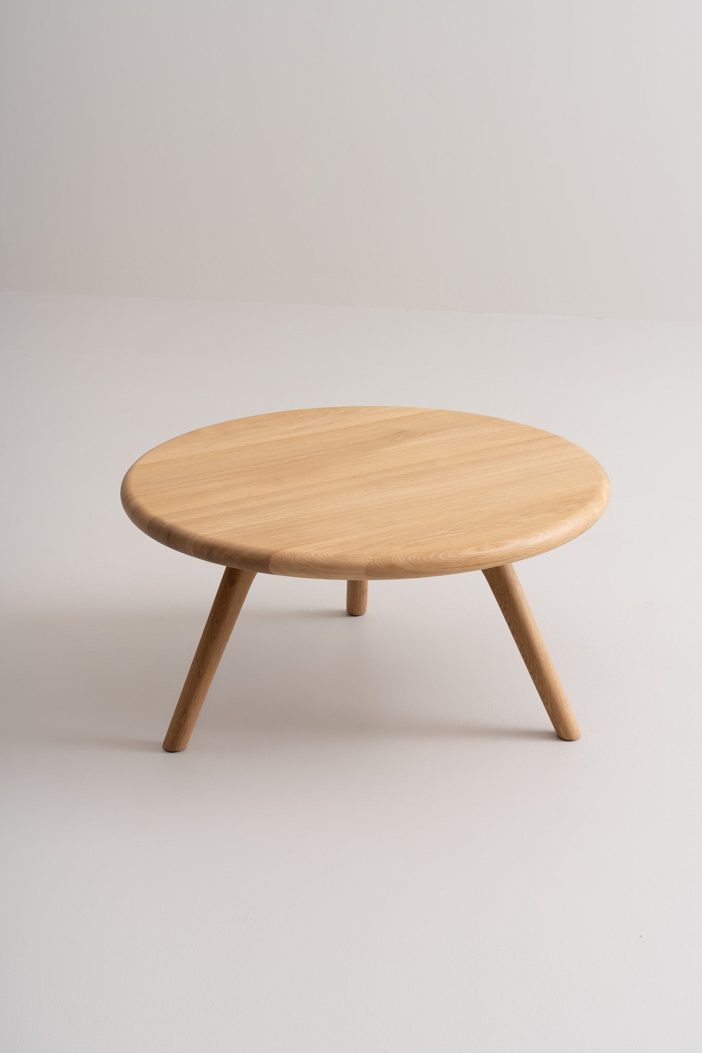 ARLEN | Runder Couchtisch image 5