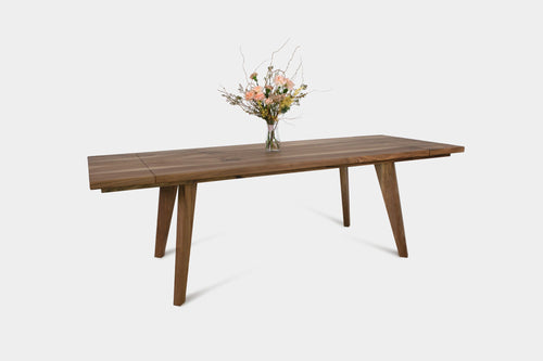 AMBER | Esstisch aus Nussbaum image 7