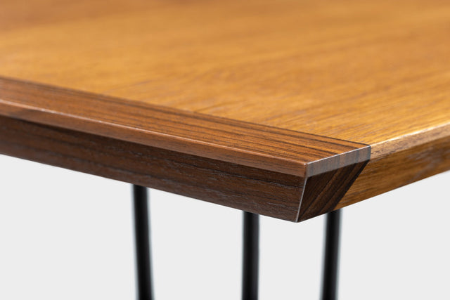 EVE | Mid Century Modern Oak Dining Table on Steel Legs