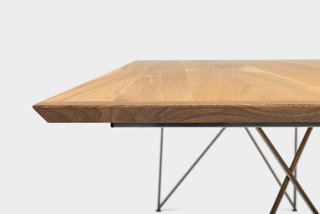 EVELIE | Mid-Century Modern Oak Dining Table